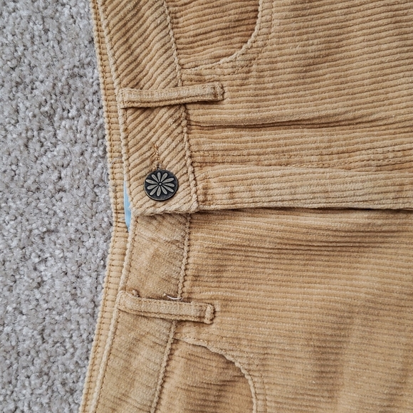 Mumu Blue corduroy shorts, size 27 - Picture 3 of 7